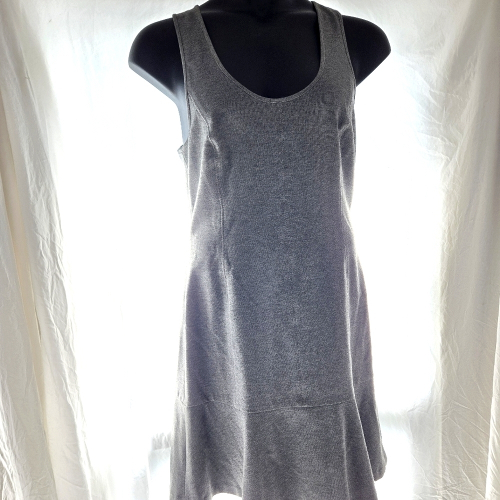 Lovely Gray BR Racerback Ruffle Hem Dress EUC - Picture 10 of 10
